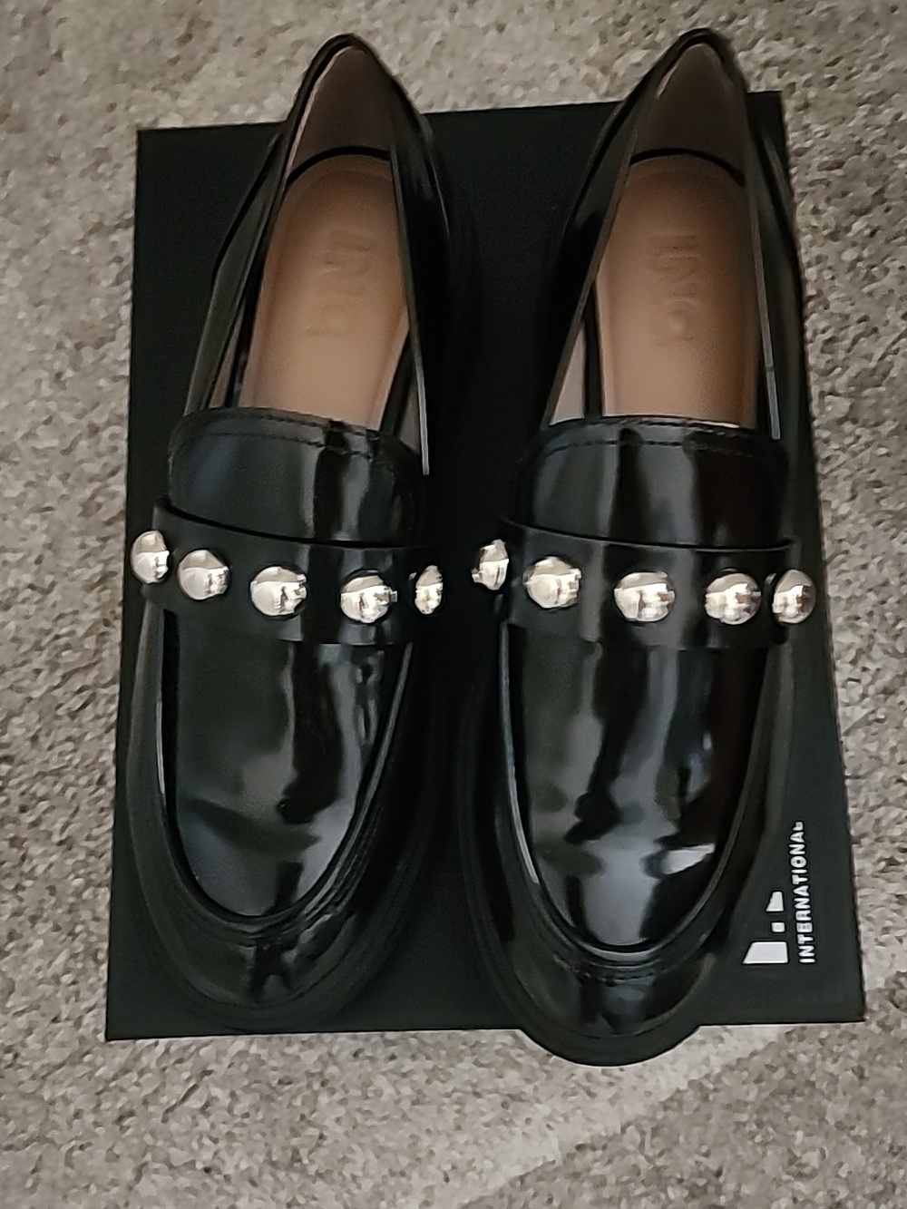 INC LUG SOLE BLACK GOLD DETAILED LOAFER NWT IN BOX SIZE 8.5